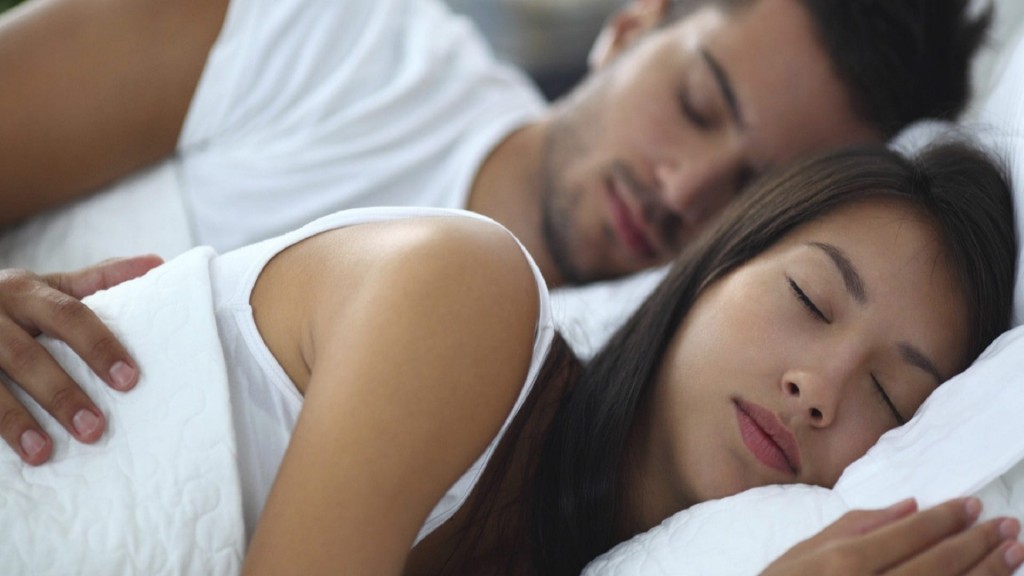Ο Τρόπος που Κοιμάστε Μαζί με τον Σύντροφό σας Μπορεί να Υποδεικνύει Πολλά για τη Σχέση σας - Εικόνα1